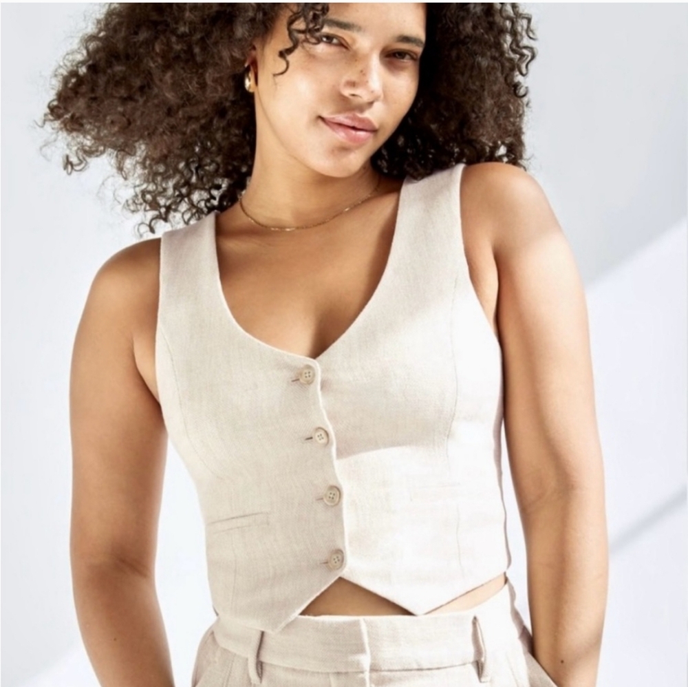 Wilfred Desire Vest in Light Birch